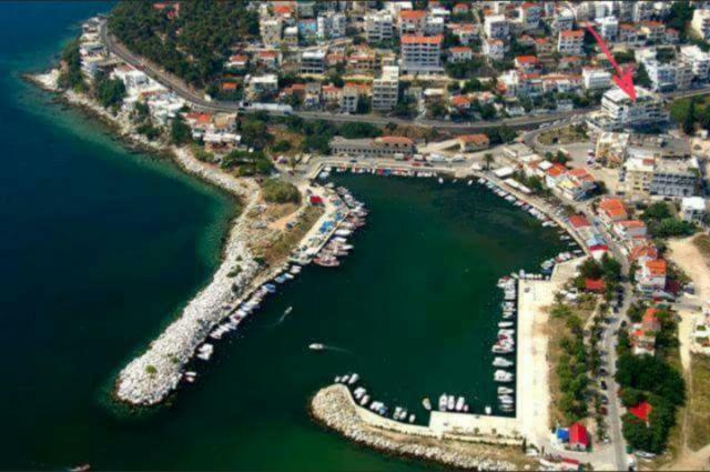 Port View Suites 2 Kavala Exterior foto